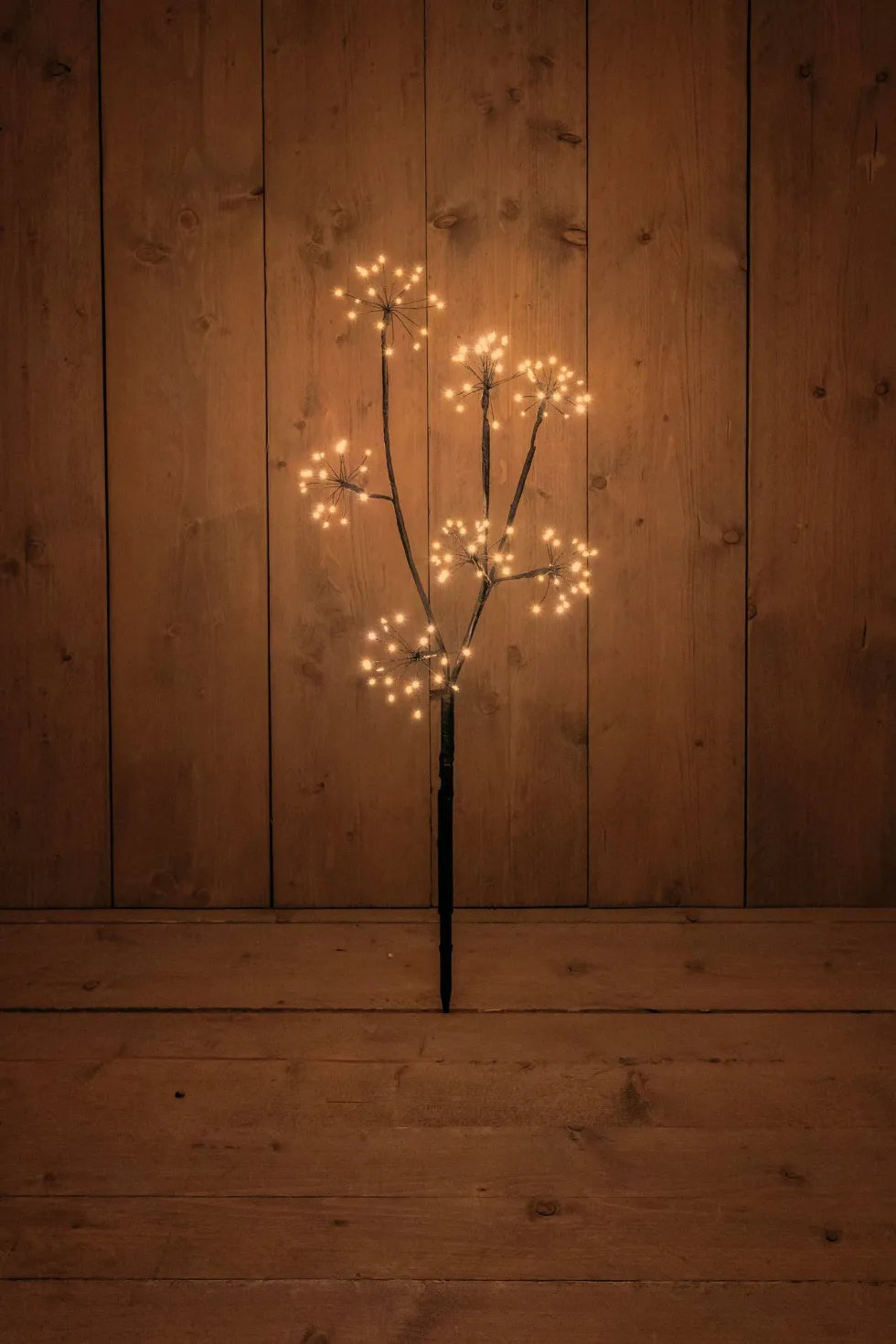 Anna's Collection kersttak met verlichtingdandelion zwart 6 x 8 x 67 cm