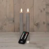 Anna's Collection LED dinerkaars Rib bewegende vlam met timer taupe D 2,2 H 23 cm 2 stuks