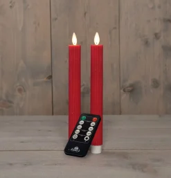 Anna's Collection LED dinerkaars Rib bewegende vlam met timer rood D 2,2 H 23 cm 2 stuks