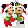 Hallmark kerst ornament Mickey en vrienden mickey & minnie 5 x 5,5 x 8,5 cm