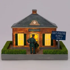 Intratuin De Brink kersthuisje politie post 22,5 x 16,7 x 17 cm