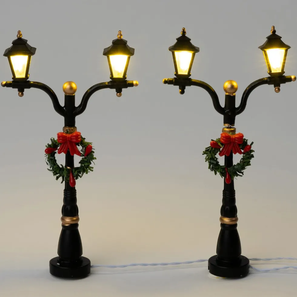 Intratuin kerstdorpminiatuur lantaarn met krans 6,5 x 2 x 11,5 cm 2 stuks