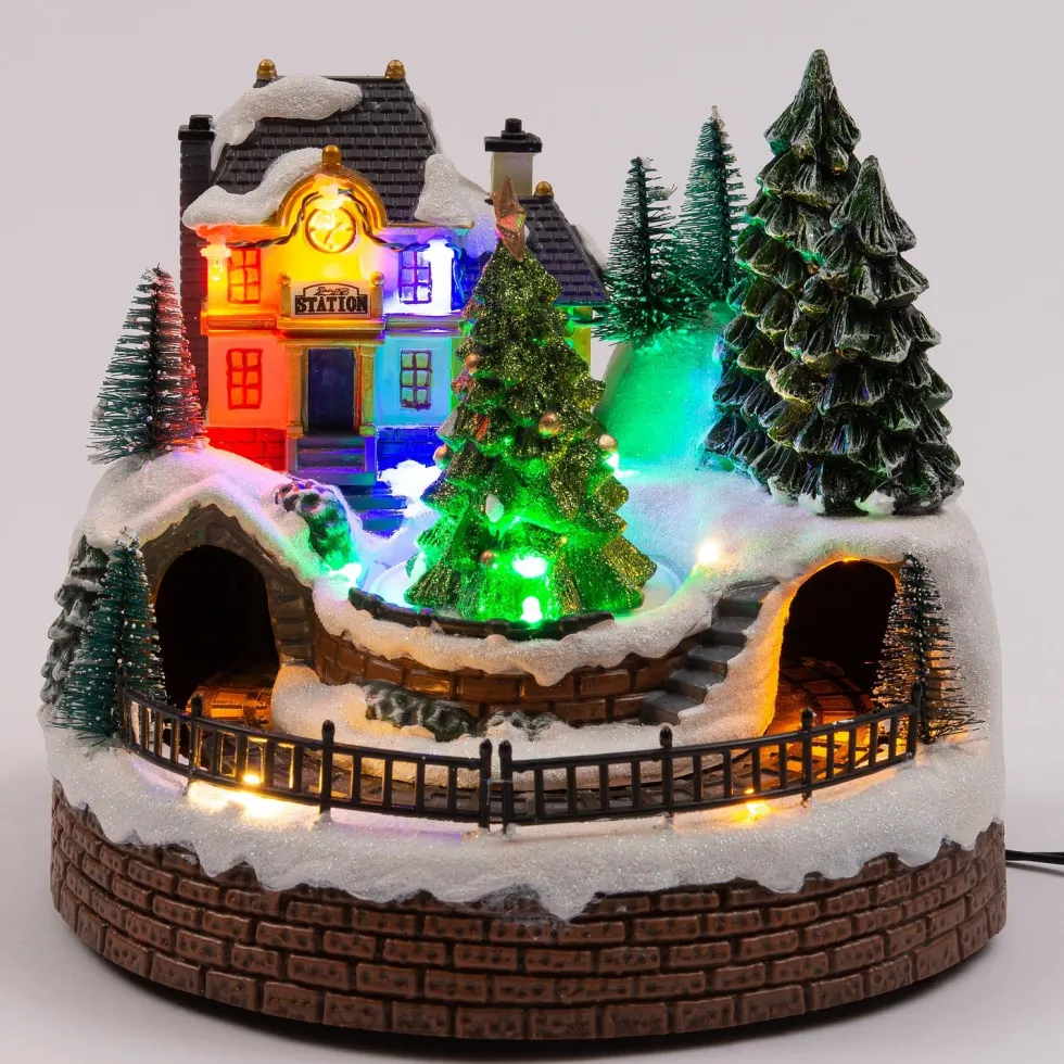 Intratuin kerstdorpminiatuur dorp met treinstation 19,5 x 18,5 x 16,5 cm