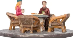 Intratuin kerstdorpminiatuur terras met 2 mensen D 11 H 5 cm