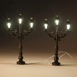 Intratuin kerstdorpverlichting lantaarn met LED verlichting 2 stuks H 11 cm