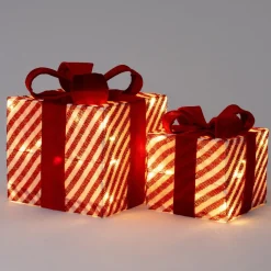 Intratuin kerstfiguur cadeau goud / rood met verlichting 25 x 25 x 28 cm