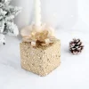 Intratuin kerst ornament Lahja cadeau goud bepareld 8 x 8 x 12 cm