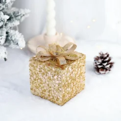 Intratuin kerst ornament Lahja cadeau goud sterren 6 x 6 x 8,5 cm