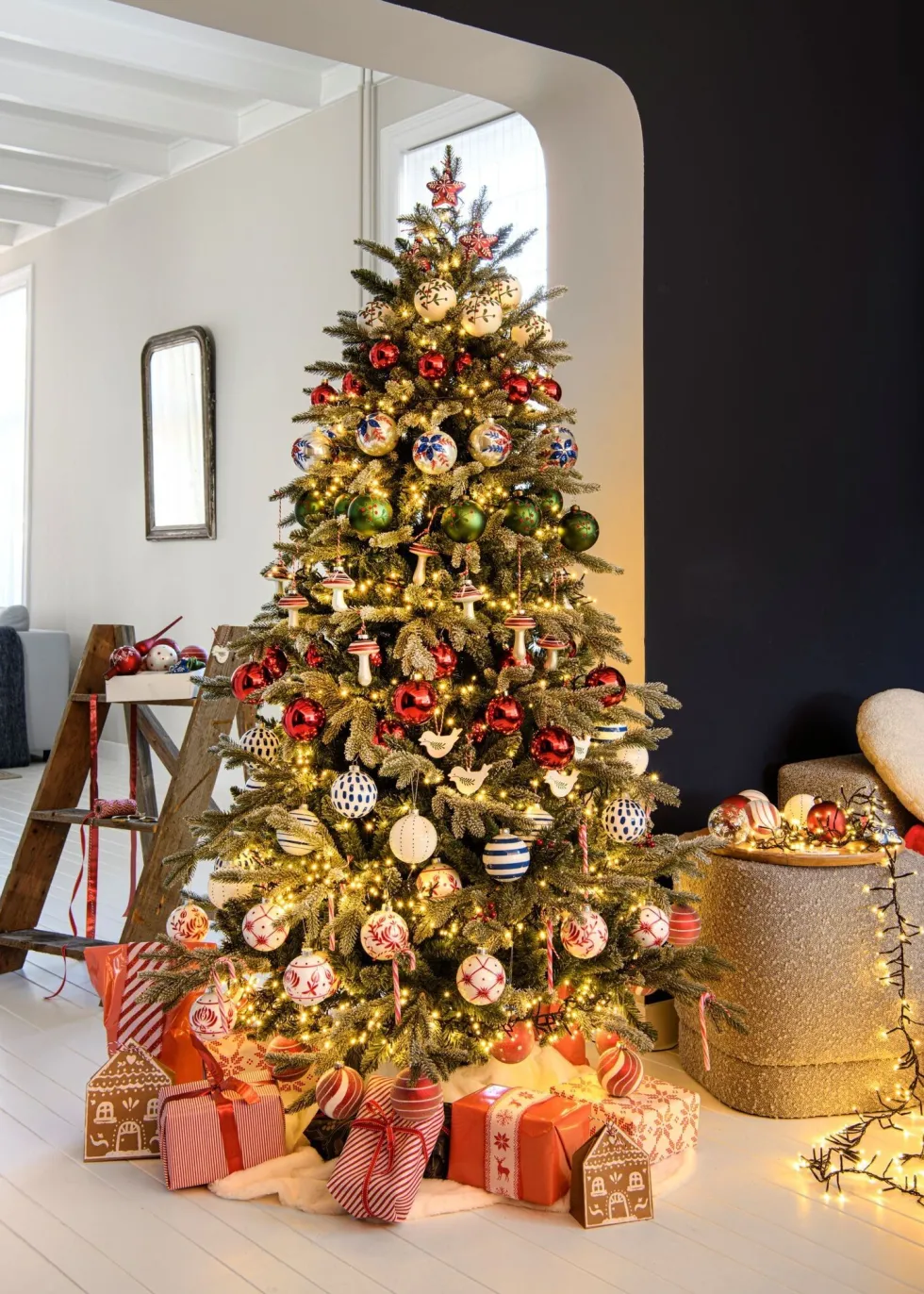 Intratuin kunstkerstboom Glis besneeuwd D 92 H 120 cm
