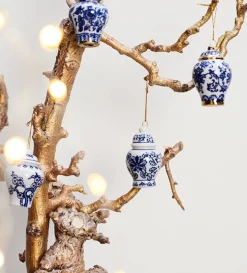 Kerst ornament Astonne wit / blauw bladeren D 5 H 7 cm