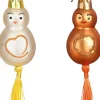 Kerst ornament Prinses Maxima Centrum gelukspoppetje goud / roze 3,5 x 3,5 x 15 cm 2 stuks