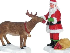 Lemax kerstdorpminiatuur reindeer treats (rendier en kerstman) H 7,3 cm