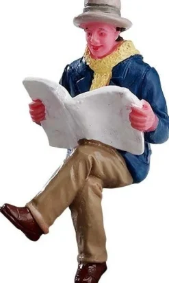 Lemax kerstdorpminiatuur reading morning papers (krantenlezer) H 5,9 cm