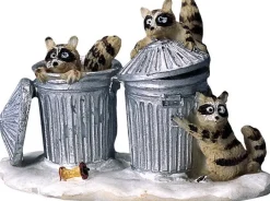 Lemax kerstdorpminiatuur trash bandits (wasbeer) H 3,3 cm