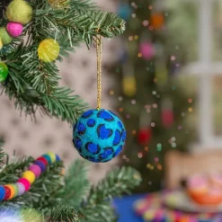 Sjaal met Verhaal kerst ornament Panter bal turquoise D 5 cm
