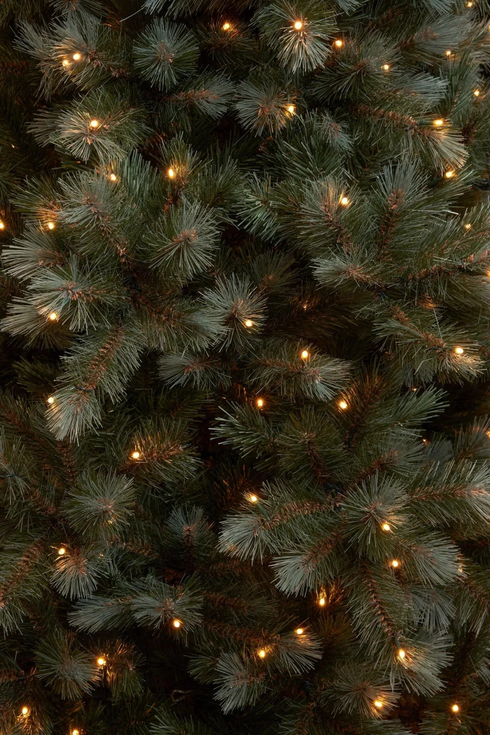 Triumph Tree kunstkerstboom Wyoming blauw met 184 lampjes warm wit D 117 H 155 cm