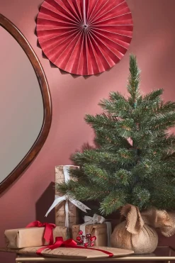 Triumph Tree mini kunstkerstboom Forest frosted besneeuwd op jute voet D 46 H 60 cm