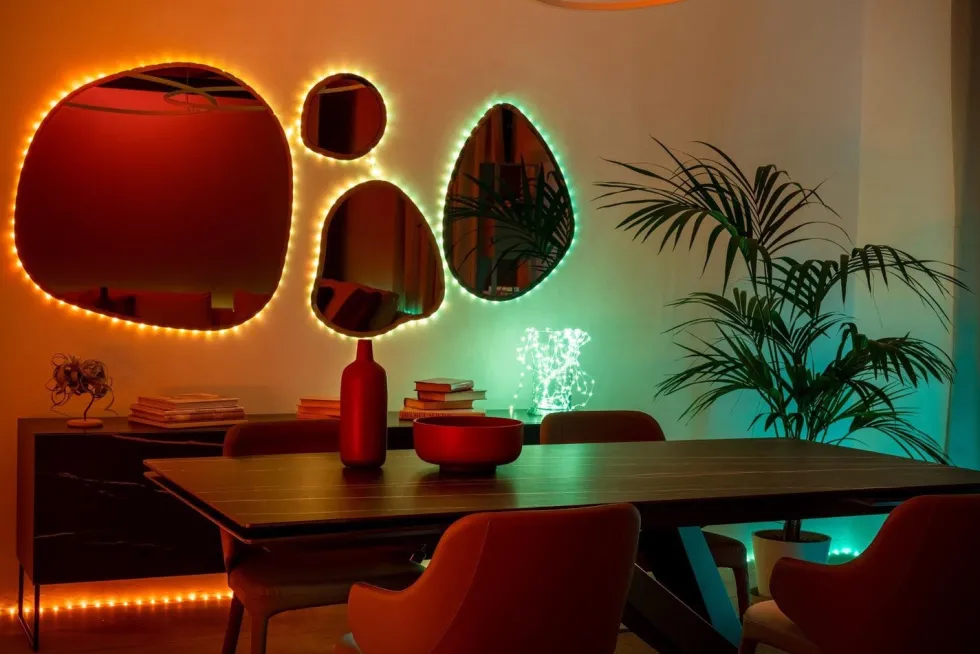 Twinkly miniverlichting Dots appgestuurd zwart met 200 lampjes gekleurd 10 m